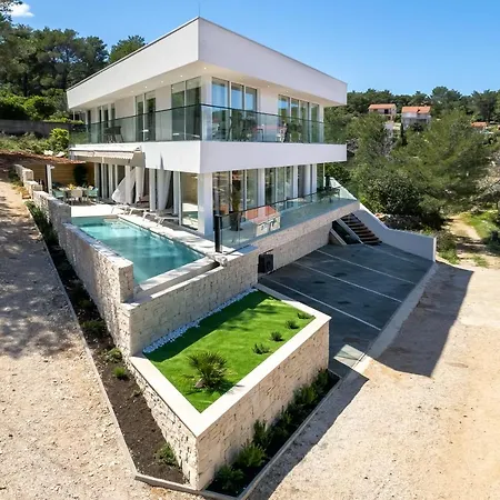 Estate Da Noi Villa *